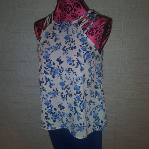 Blue & White sleeveless floral blouse - Picture 3 of 8